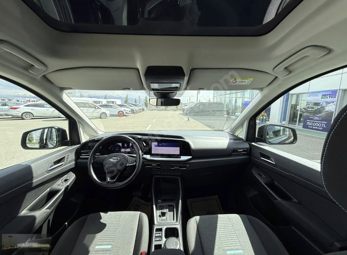 FORD TOURNEO CONNECT ACTİVE HATASIZ 2023 MODEL